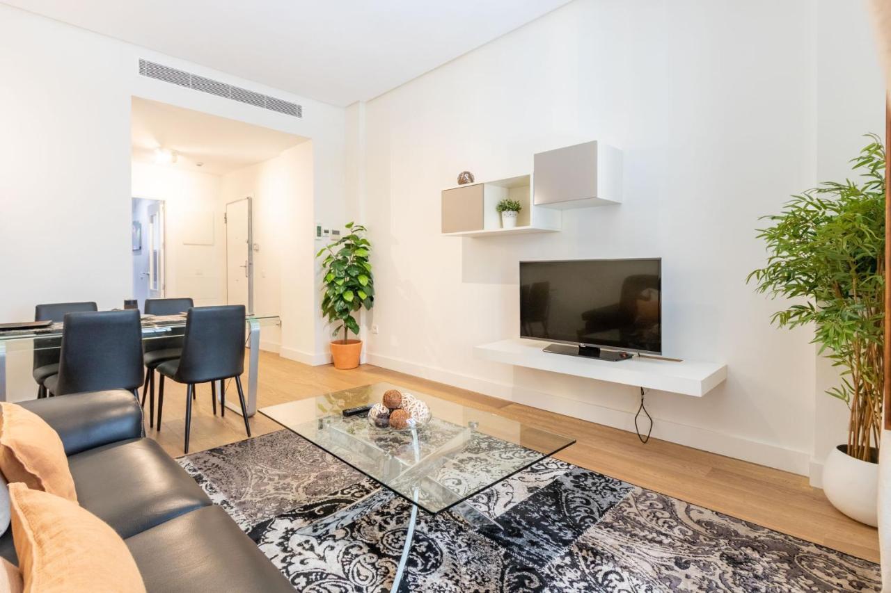 Angeles Santa Cruz Deluxe By Valcambre Apartman Sevilla Kültér fotó