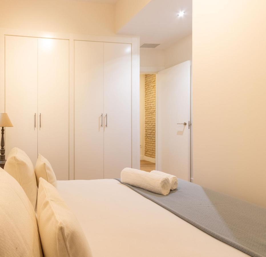 Angeles Santa Cruz Deluxe By Valcambre Apartman Sevilla Kültér fotó