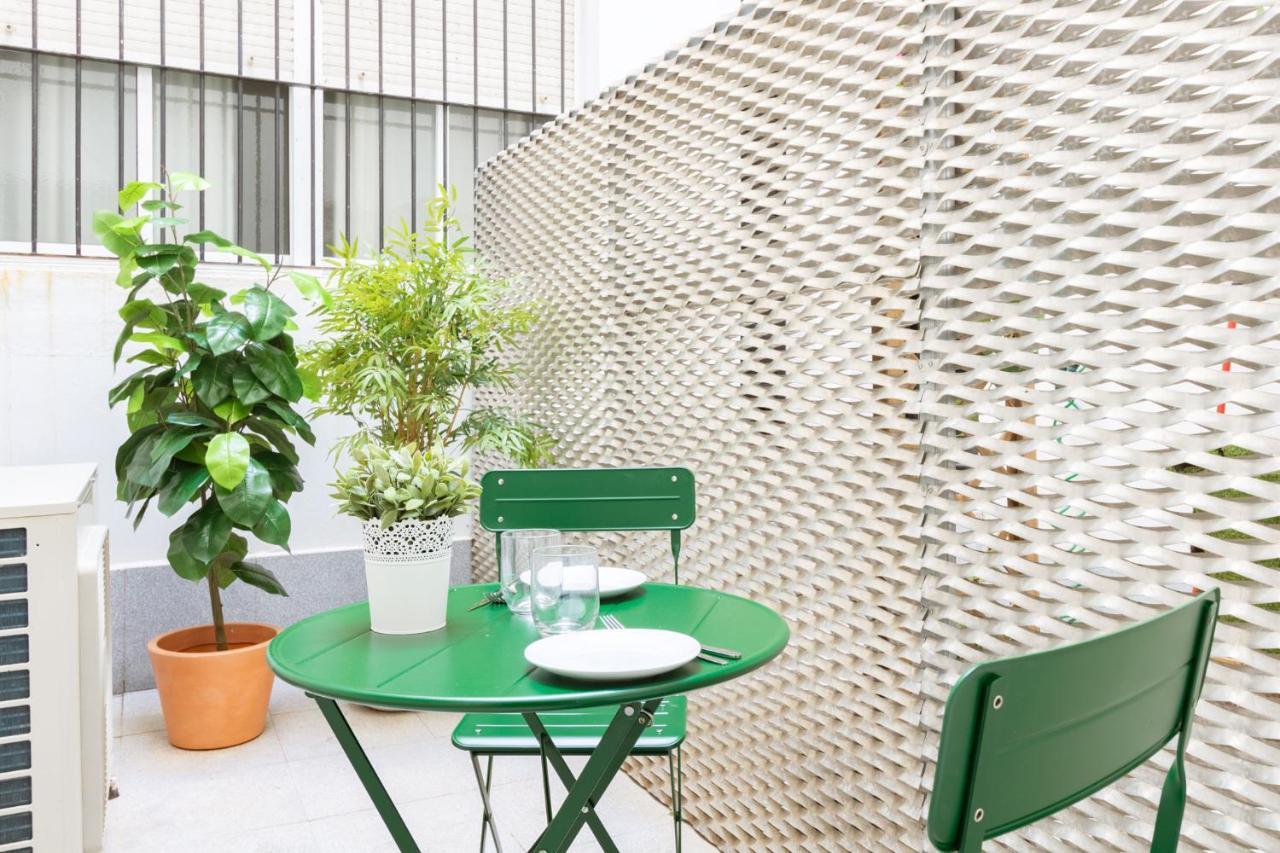 Angeles Santa Cruz Deluxe By Valcambre Apartman Sevilla Kültér fotó