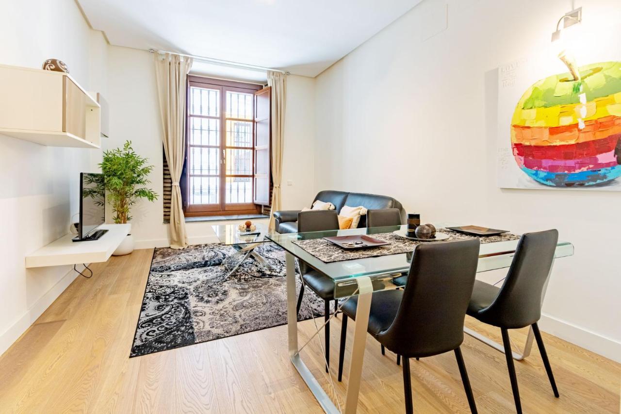 Angeles Santa Cruz Deluxe By Valcambre Apartman Sevilla Kültér fotó