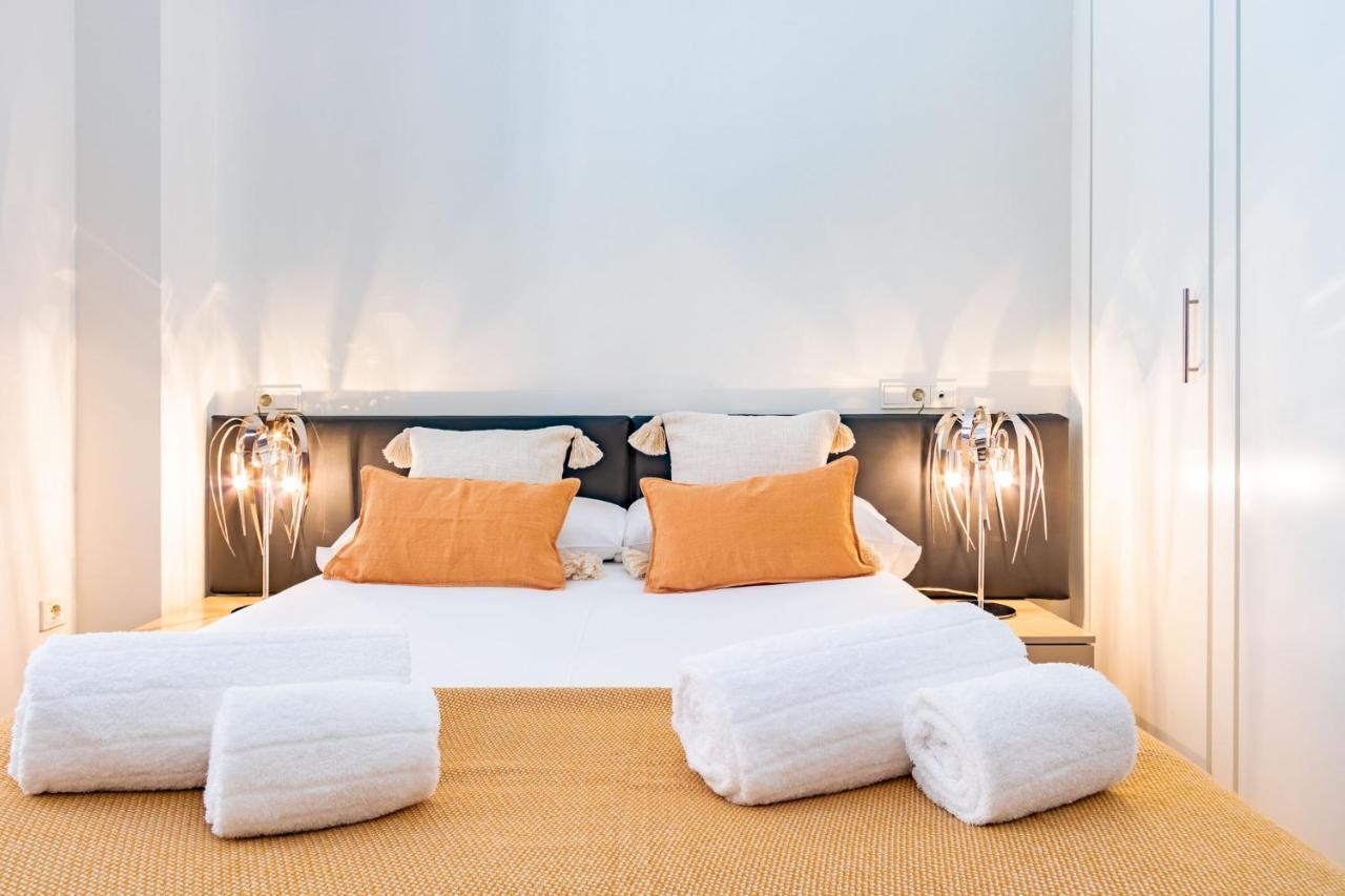 Angeles Santa Cruz Deluxe By Valcambre Apartman Sevilla Kültér fotó