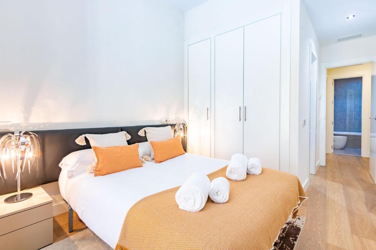 Angeles Santa Cruz Deluxe By Valcambre Apartman Sevilla Kültér fotó