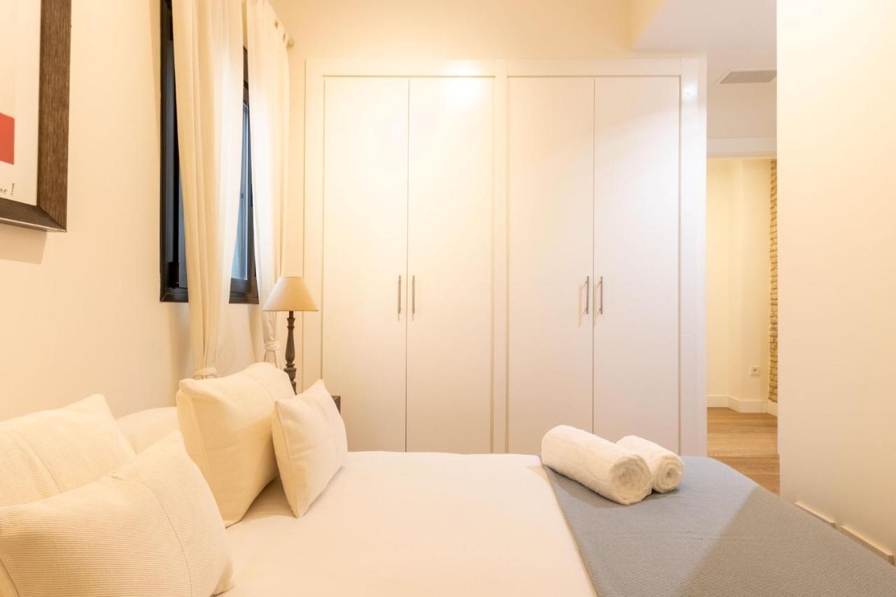 Angeles Santa Cruz Deluxe By Valcambre Apartman Sevilla Kültér fotó