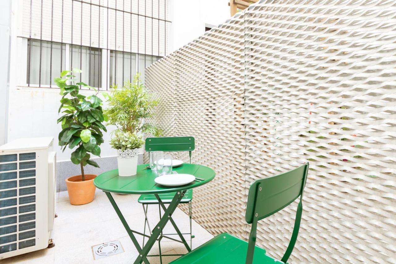 Angeles Santa Cruz Deluxe By Valcambre Apartman Sevilla Kültér fotó