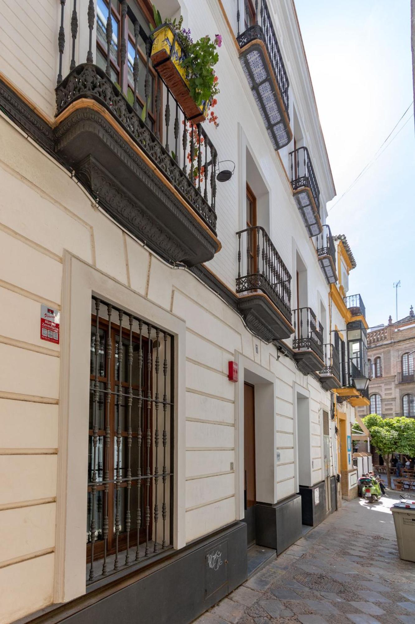 Angeles Santa Cruz Deluxe By Valcambre Apartman Sevilla Kültér fotó